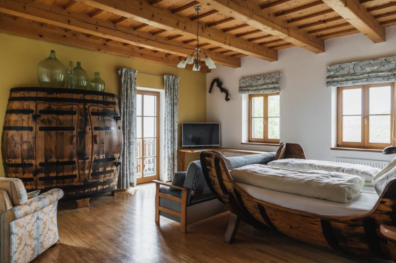 Ratsch an der Weinstraße Weingut Koegl Bed & Breakfast エクステリア 写真