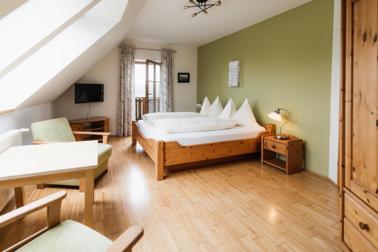 Ratsch an der Weinstraße Weingut Koegl Bed & Breakfast エクステリア 写真
